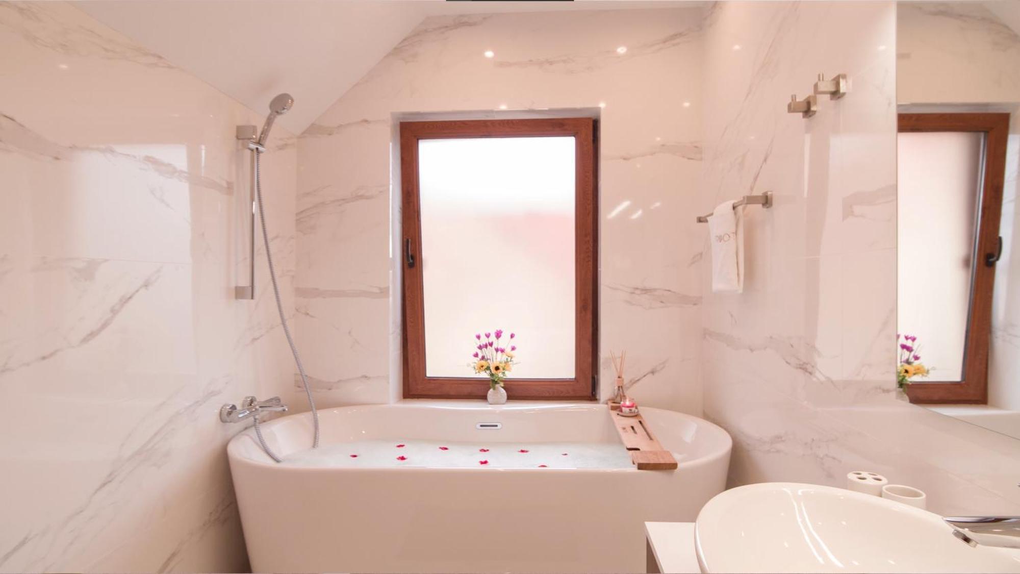 Roots Villa Sequoia Brasov Bagian luar foto